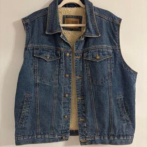 Canyon-river-blues Men's Blue and Navy Gilet